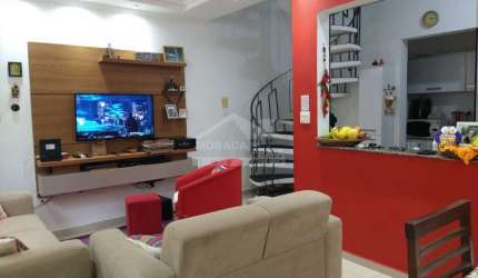 Casa de condominio de 2 dormitórios na Guilhermina, Praia Grande, SP.