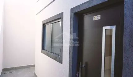 Sobrado com QUINTAL em Condomínio Fechado na Mirim, 2 dormitórios, confira em Praia Grande.