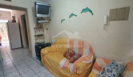 Casa de condomínio de 1 dormitório na Guilhermina a 100 metros da praia
