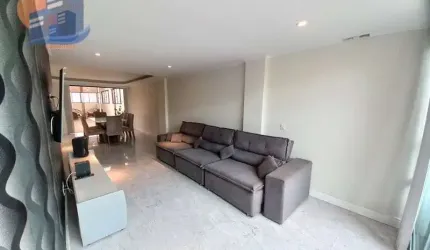 Ampla Cobertura Penthouse 'Vista ao Mar' c/Terraço Gourmet e Piscina!