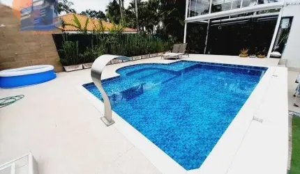 Casa Alto Padrão em Condomínio Fechado!