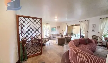 Ampla Cobertura com ótima localização!
