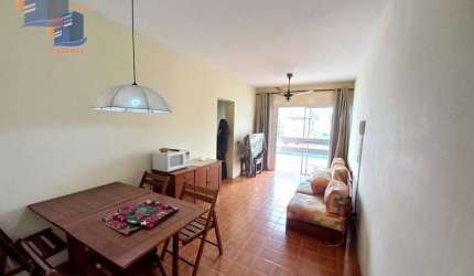 Apartamento bem Localizado Lado Praia.