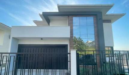 Casa  a  venda na Pedra Branca
