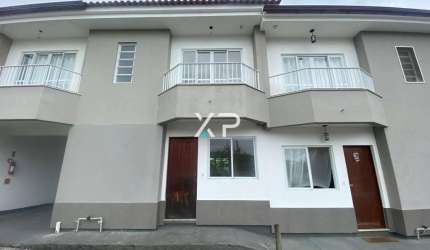 Casa em condomino fechado na Pedra Branca 3 Quartos