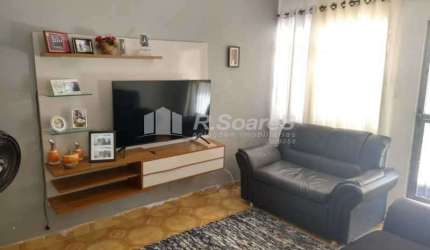 Casa com 2 quartos à venda na Rua Alfredo Bastos, Realengo, Rio de Janeiro, 80 m2 por R$ 270.000