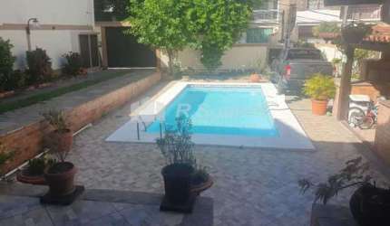 Casa em condomínio fechado com 5 quartos à venda na Rua Retiro dos Artistas, Pechincha, Rio de Janeiro, 348 m2 por R$ 1.390.000