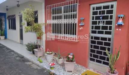 Casa em condomínio fechado com 3 quartos à venda na Rua Frei Sampaio, Marechal Hermes, Rio de Janeiro, 86 m2 por R$ 390.000