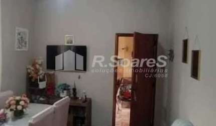 Casa com 2 quartos à venda na Rua Caiena, Bento Ribeiro, Rio de Janeiro, 60 m2 por R$ 130.000