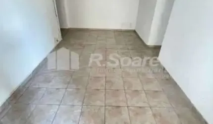 Apartamento com 2 quartos à venda na Rua Quiririm, Vila Valqueire, Rio de Janeiro, 54 m2 por R$ 225.000