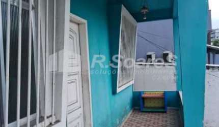 Casa com 3 quartos à venda na Rua das Margaridas, Vila Valqueire, Rio de Janeiro, 180 m2 por R$ 650.000