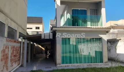 Casa em condomínio fechado com 2 quartos à venda na Avenida Carlos Pontes, Jardim Sulacap, Rio de Janeiro, 225 m2 por R$ 450.000