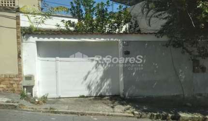 Casa com 2 quartos à venda na Rua Adão José de Paula, Jardim Sulacap, Rio de Janeiro, 100 m2 por R$ 320.000
