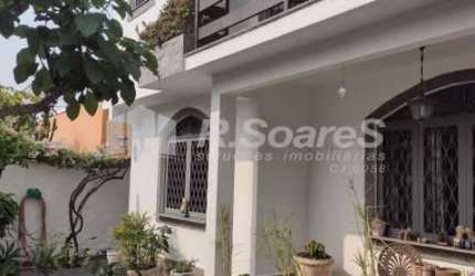 Casa com 5 quartos à venda na Rua Alagoinha, Jardim Sulacap, Rio de Janeiro, 219 m2 por R$ 998.000