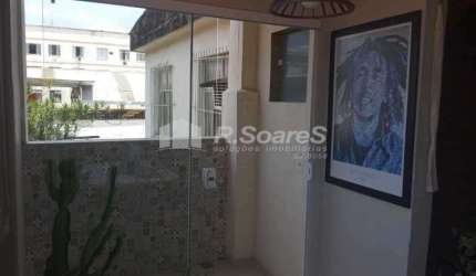 Apartamento com 1 quarto à venda na Rua das Camélias, Vila Valqueire, Rio de Janeiro, 50 m2 por R$ 200.000