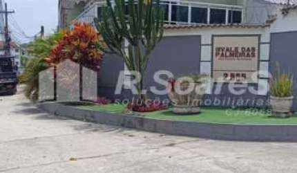 Casa em condomínio fechado com 3 quartos à venda na Rua Euzebio de Almeida, Jardim Sulacap, Rio de Janeiro, 210 m2 por R$ 600.000