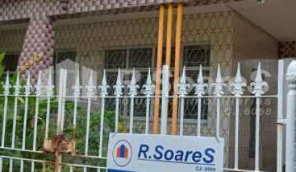 Casa com 3 quartos à venda na Rua Arcozelo, Vila Valqueire, Rio de Janeiro, 146 m2 por R$ 645.000