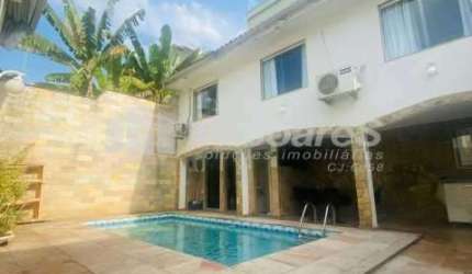 Casa com 4 quartos à venda na Rua Nova Sardenha, Vila Valqueire, Rio de Janeiro, 130 m2 por R$ 1.400.000