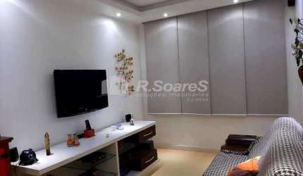 Apartamento com 2 quartos à venda na Rua Miguel Ângelo, Cachambi, Rio de Janeiro, 70 m2 por R$ 280.000