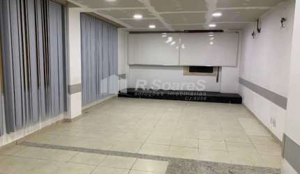 Sala comercial com 1 sala à venda na Rua Álvaro Alvim, Centro, Rio de Janeiro, 135 m2 por R$ 260.000