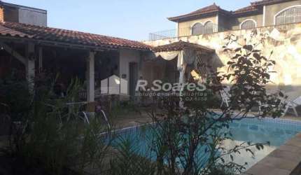Casa com 3 quartos à venda na Rua Eduardo Mendes Gonçalves, Jardim Sulacap, Rio de Janeiro, 350 m2 por R$ 700.000