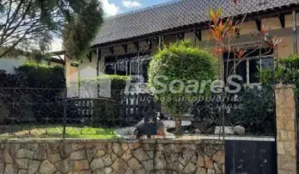 Casa com 3 quartos à venda na Rua Itanhaém, Vila Valqueire, Rio de Janeiro, 265 m2 por R$ 1.050.000