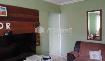 Apartamento com 2 quartos à venda na Estrada da Água Branca, Realengo, Rio de Janeiro, 55 m2 por R$ 140.000