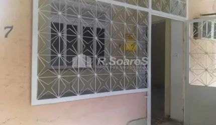 Casa com 3 quartos à venda na Rua Cândido Benício, Campinho, Rio de Janeiro, 90 m2 por R$ 250.000
