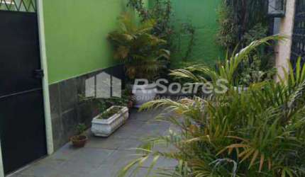 Casa com 3 quartos à venda na Rua Mambares, Marechal Hermes, Rio de Janeiro, 150 m2 por R$ 490.000