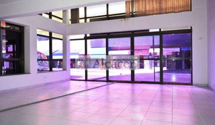 Prédio Corporativo para alugar, 2200.00 m2 por R$58000.00  - Centro - Curitiba/PR