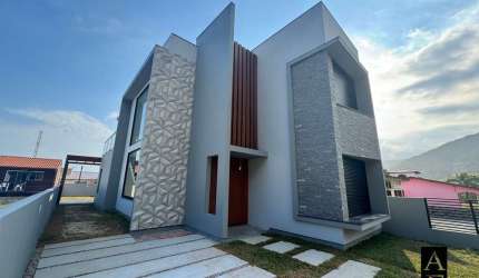 Casa de alto padrão