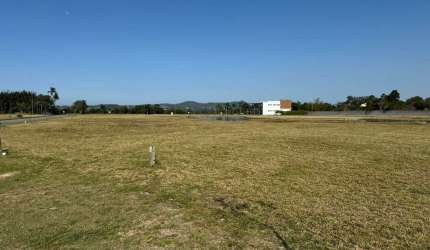 Terreno em Condomínio à Venda