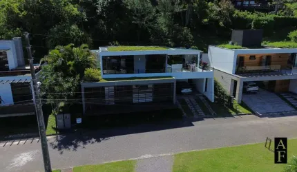 Casa à venda em Morrinhos Garopaba SC