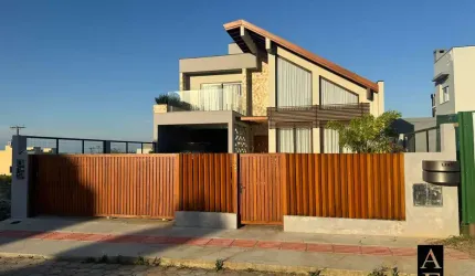 Casa em Garopaba de alto padrão com vista ao mar