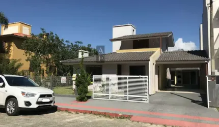 Casa a venda Centro de Garopaba SC