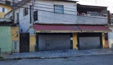 Casa à venda em Guarulhos-SP  6 quartos, 4 banheiros, 218m² no Jardim Las Vegas - Imperdível!