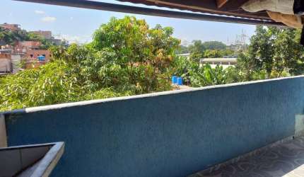 Espetacular casa à venda em São Paulo-SP, no Jardim Francisco Mendes, com 3 quartos, 2 suítes, 3 banheiros . Venha conferir!
