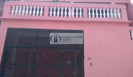 Casa Assobradada com 4 dormitórios, 1 suíte, 2 vagas de garagem, Demarchi