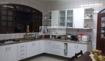 Sobrado 3 dormitórios suítes, 4 vagas, na Vila Carrão