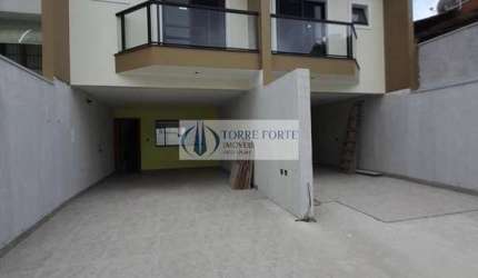Linda casa com 3 dormitórios e 4 vagas em Santo André