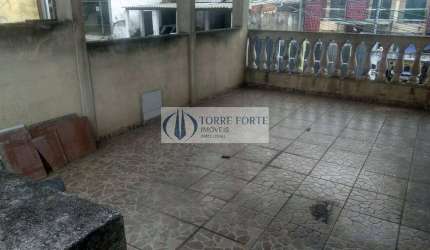 Casa com 3 dormitorios 2 vagas de garagem na Vila Antonieta .