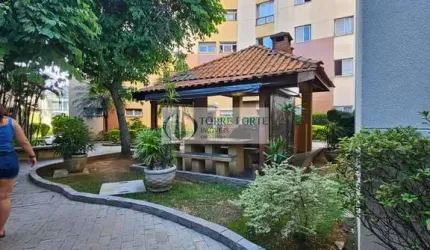 Lindo Apartamento com 2 dormitórios na Vila Ré 