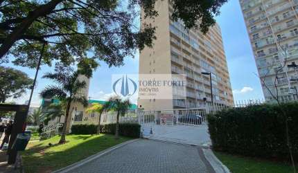 Apartamento 1 dormitório com varanda na Vila Ema
