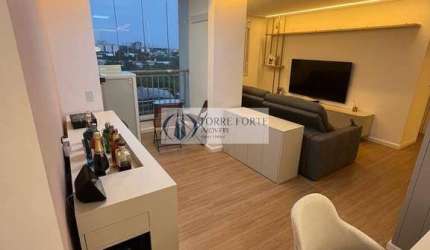 Lindo apartamento 2 dormitórios, 1 suíte, 2 vagas com área gourmet