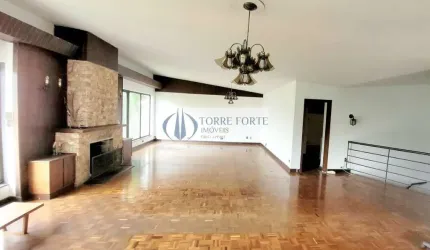 Linda casa com 7 dormitórios, varanda e 4 vagas em Sumaré