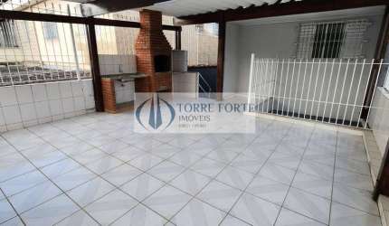 Linda casa com 3 dormitórios, terraço e 2 vagas de garagem em Tucuruvi