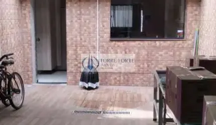 Linda casa com 2 dormitórios e 1 vaga em Vila Medeiros