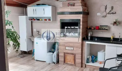Lindo sobrado com 3 quaurtos 1 suite 2 vagas , varanda em Itaquera .
