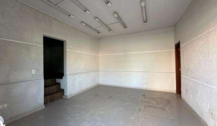 Sala comercial térrea em ótima localização com aproximadamente 35m² - Cód. 05.006