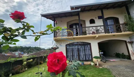 Alugo sobrado bairro João Costa